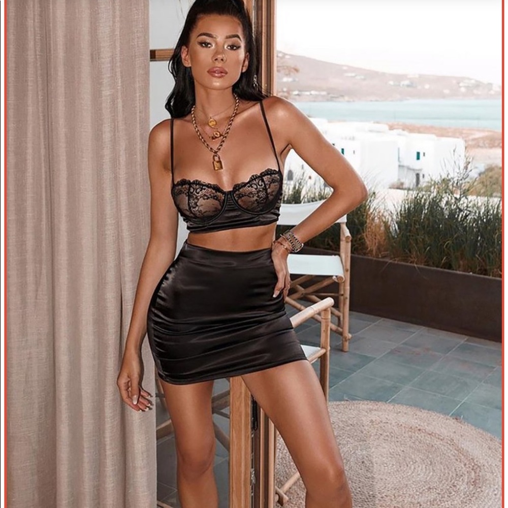 Fashionova anything but innocent set